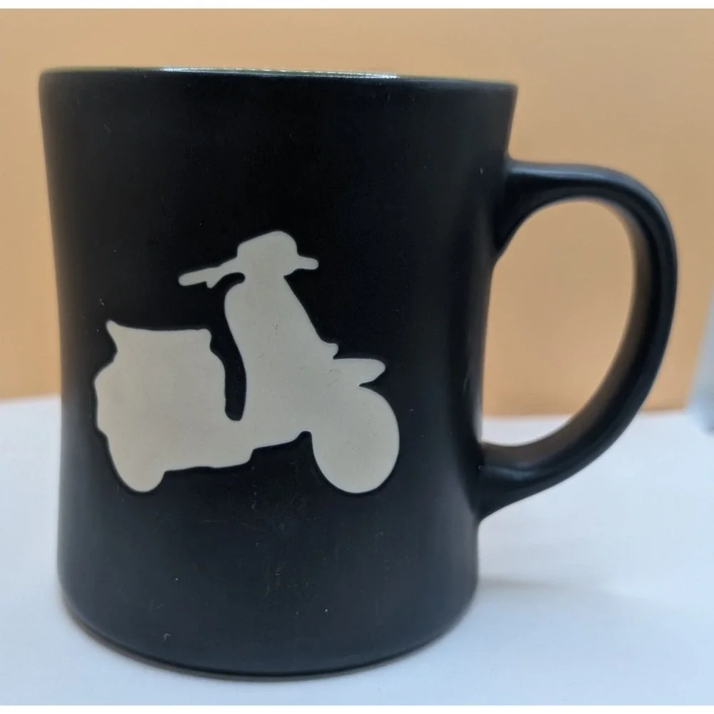 Vintage 2011 Starbucks Scooter Vespa Moped Dark Navy Coffee Cup Mug 16 oz Bone